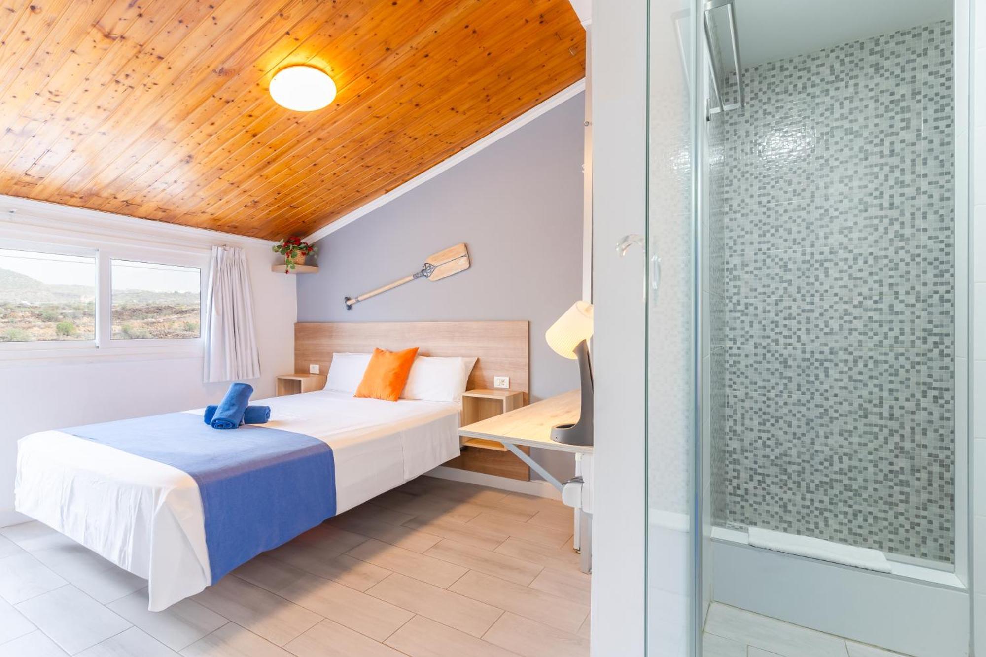 Hostel Neon Tenerife Гуаса Экстерьер фото